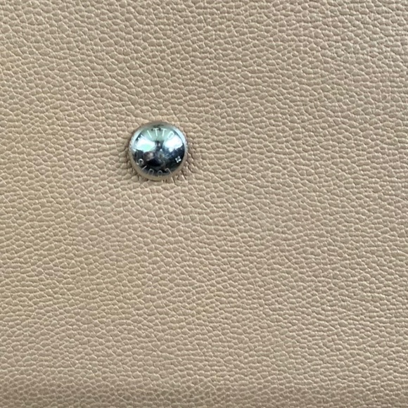 LOUIS VUITTON Monogram Cuir Plume Very One Zipped - Picture 8 of 9